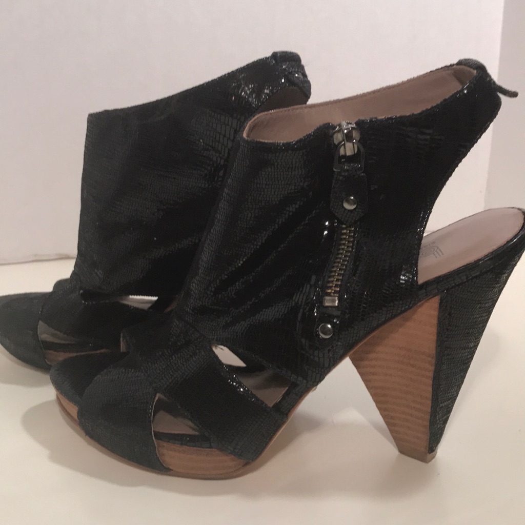Belle By Sigerson Morrison Black Leather Platform